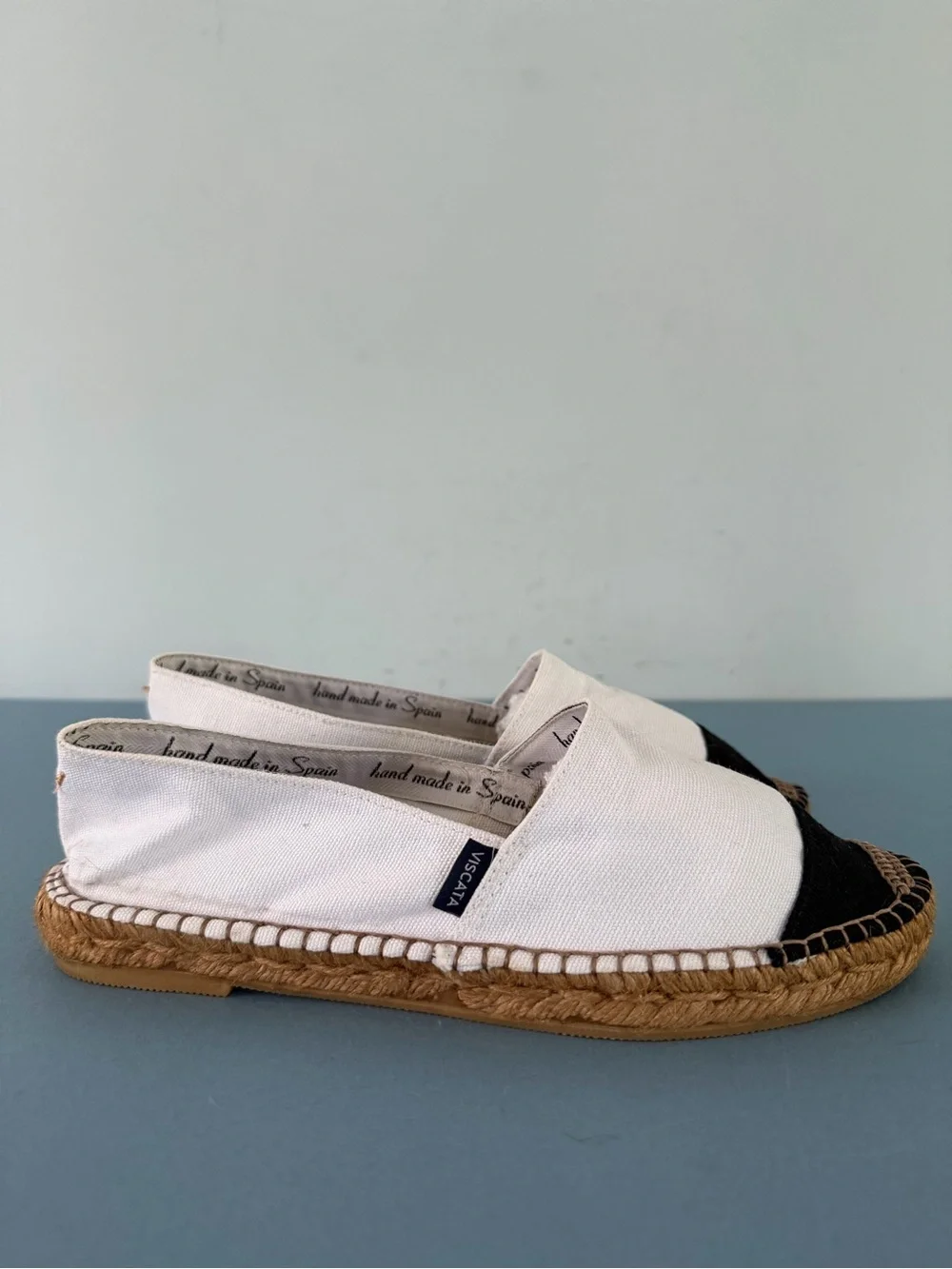 Viscata Barceloneta Canvas Espadrille Limited Edition White Black‎ Flats
